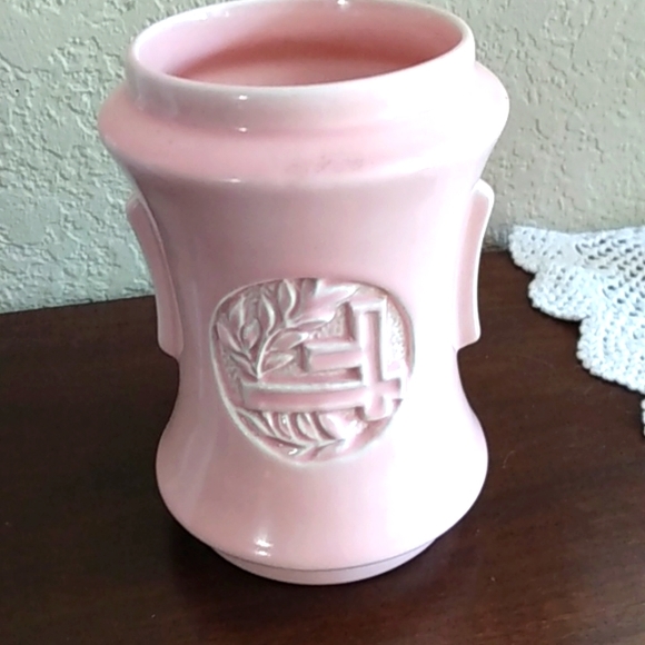 Pink " Pacific Pottery" Vase - Picture 1 of 4